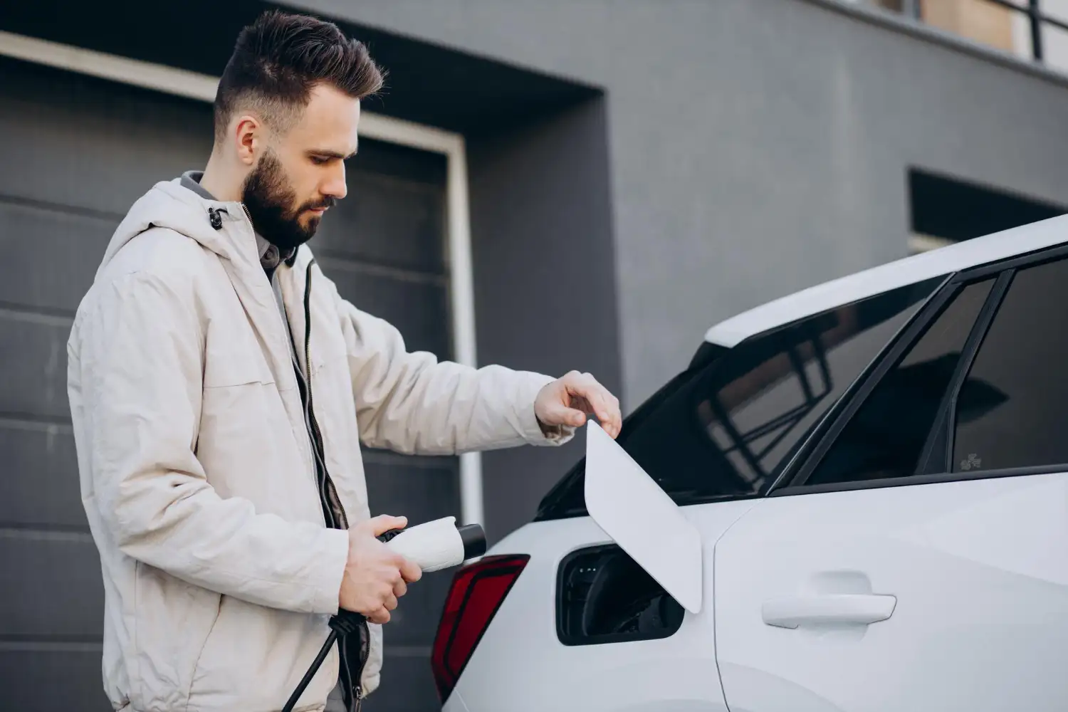 Como Instalar um Carregador de Carro Elétrico (Wallbox) na Sua Residência